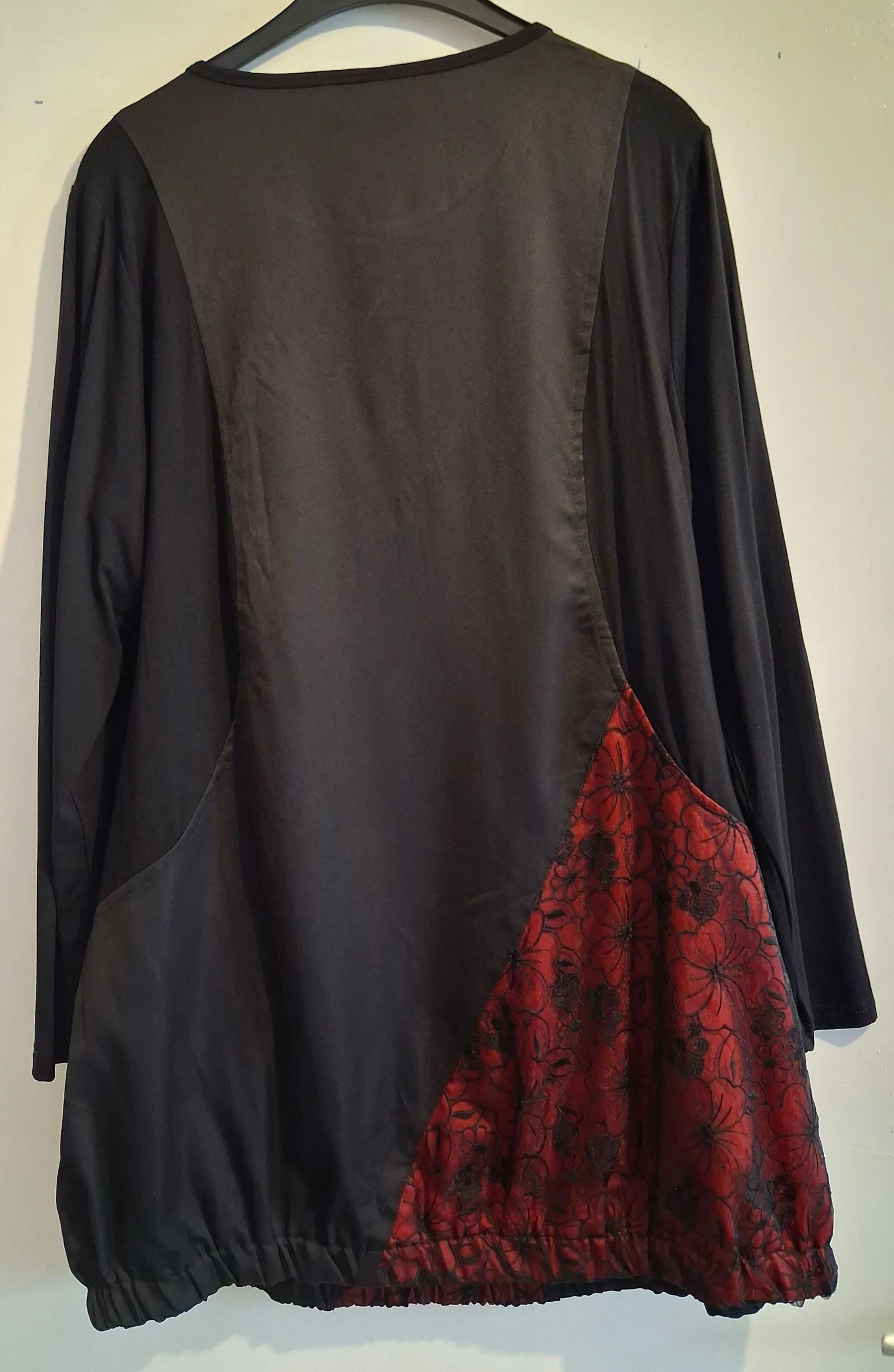 Vestido Pomme Rouge elegante negro con encaje – photo 4